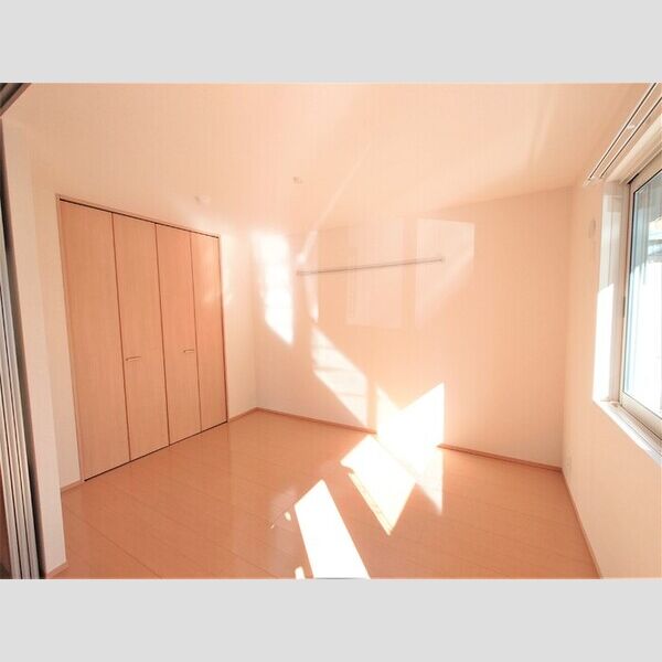 ドルフエンデ102号室 洋室6帖