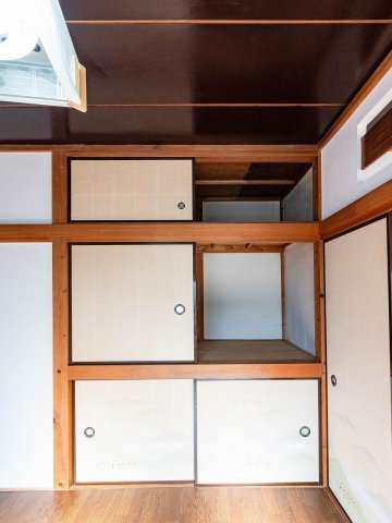 庭付き戸建て馬橋ハウス 2階部屋の収納（全室に大容量の収納あり）