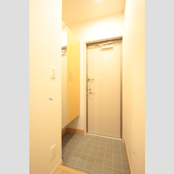 フェリシア 101号室　玄関