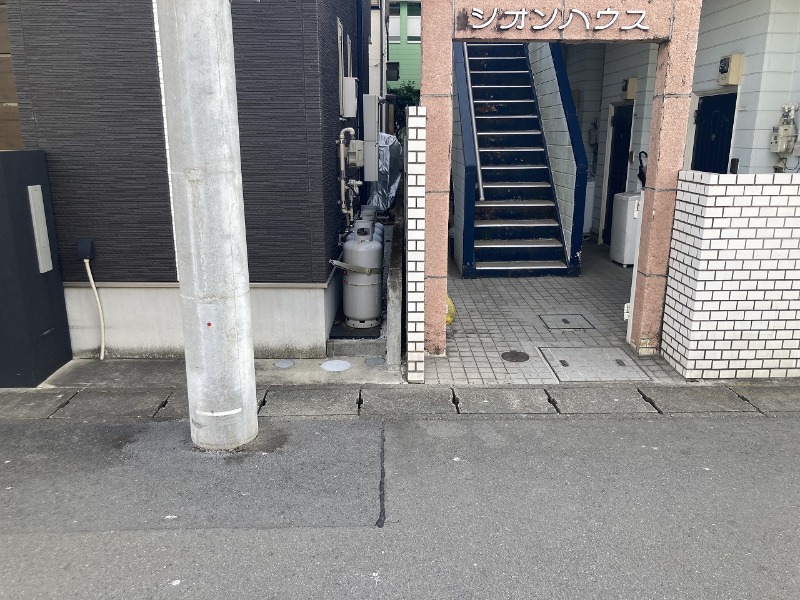 シオンハウス エントランス