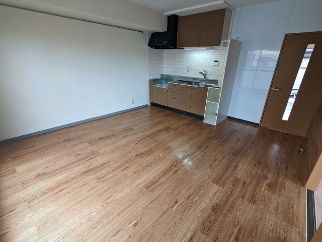 ソシア城山小路　六番館 リビング