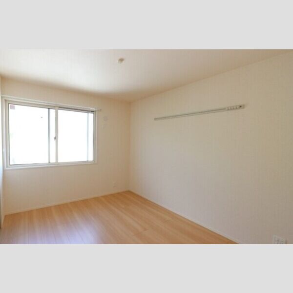 パリス201号室 洋室