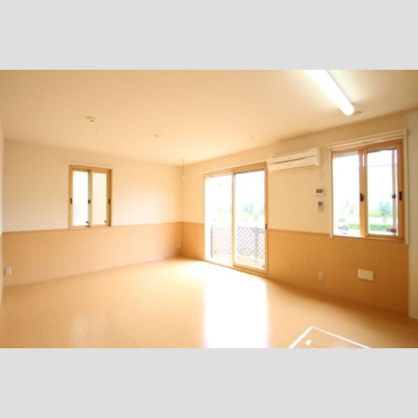 ティアレスクエア　D 101エアコン付LDK・ティアレスクエアD