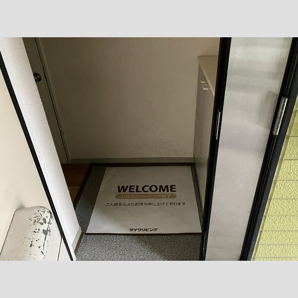 ジュネス戸田 玄関