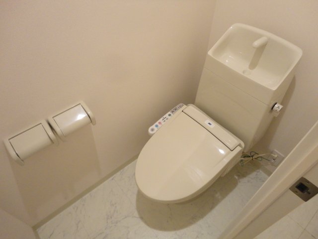 Ｐｒｉｍｅ　Ｃｏｕｒｔ・川口（プライムコート・川口） シャワー付トイレ