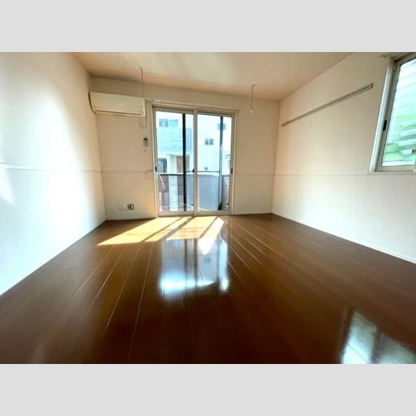 シャルムマリー105号室 洋室