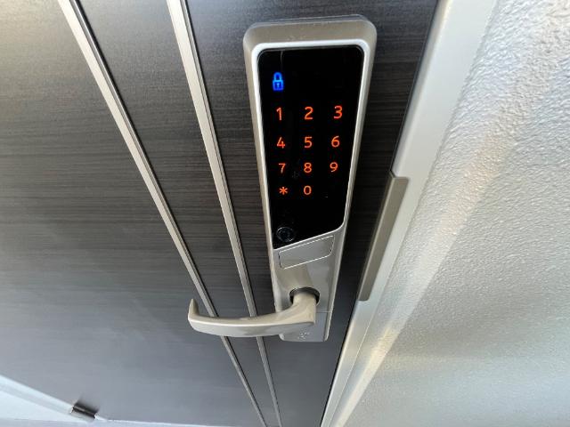 カーネル　ベイス102号室 電子ロック