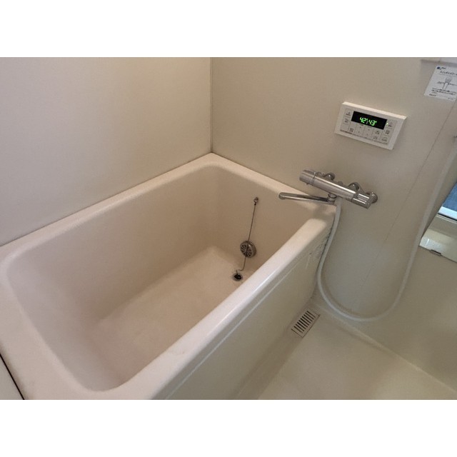 メゾン・ド・カスミ201号室 お風呂