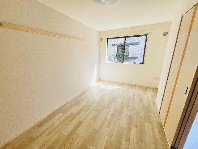 ベルクラージュ 洋室