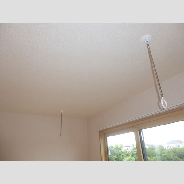 アイランドA/T/J　AA101号室 室内物干し