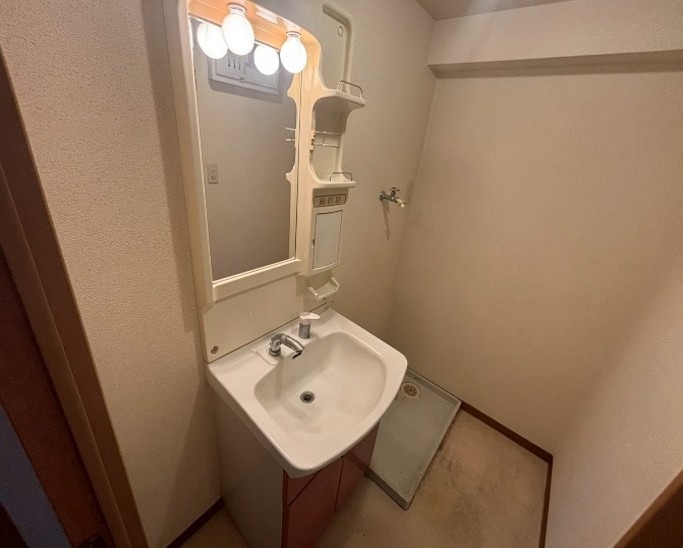 シェーネンオるト習志野台5階 洗面