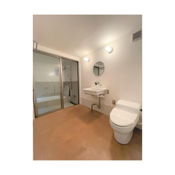 目黒区中目黒3丁目戸建賃貸 トイレ