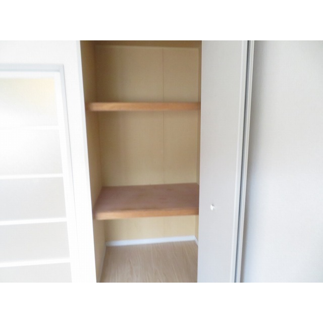 ＡＤハイツ 居室収納