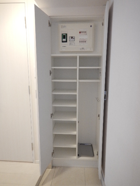 ハーモニーレジデンス錦糸町 たっぷりとした収納スペースです