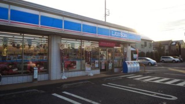 リーブルファイン戸塚東 【コンビニエンスストア】ローソン川口戸塚鋏町店まで557ｍ