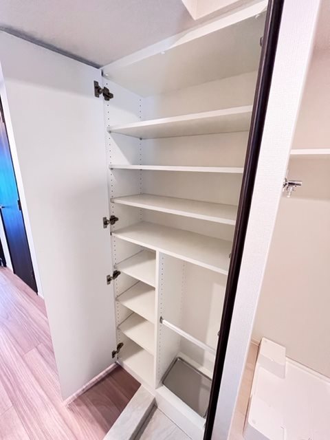 ドゥーエ板橋区役所前4階 収納