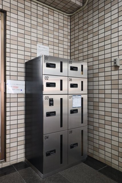 ライオンズプラザヨコハマ戸部4階 宅配BOX