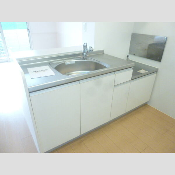 エクセル梨香103号室 対面キッチン