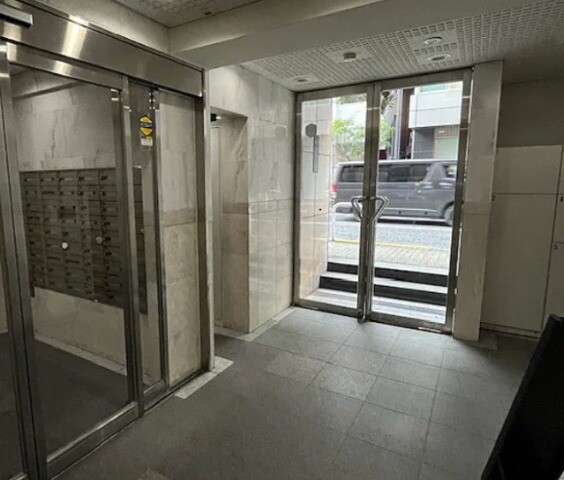 パレステュディオ浜松町3階 エントランス