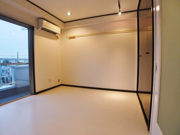 第三八弘ビル リビング