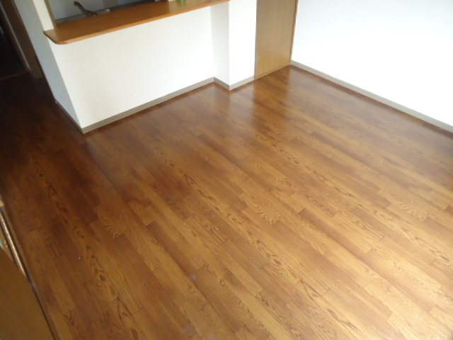 サンヒルズつつじヶ丘 リビング