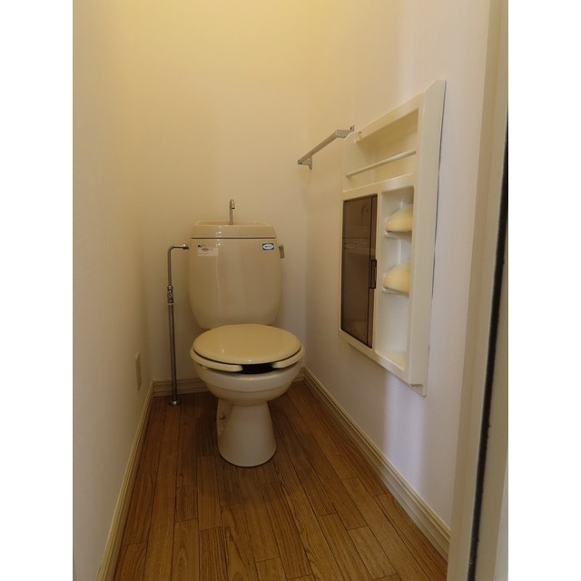 ビーバレーＭⅡ203号室 トイレ