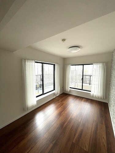 ライオンズプラザ川口本町10階 洋室　約5.8畳　内装後