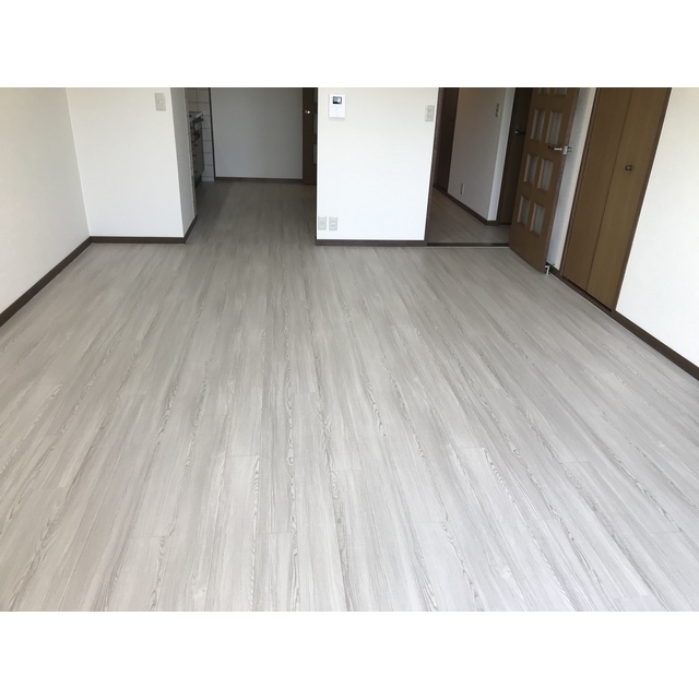 モンメール大磯206号室 リビング