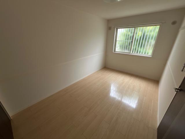 クレスト102号室 洋室