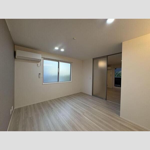 セレスティア六町Ⅲ LDK