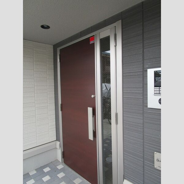 MUMcourt(マムコート) オートロック付きエントランス