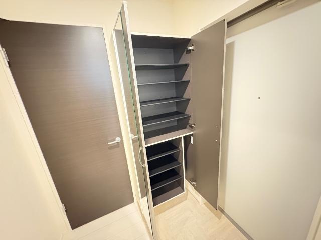 桜Flag801号室 下駄箱