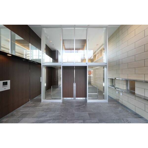 エステムプラザ池袋立教通り エントランス