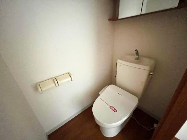 イル・プティット203号室 シャワー付トイレ