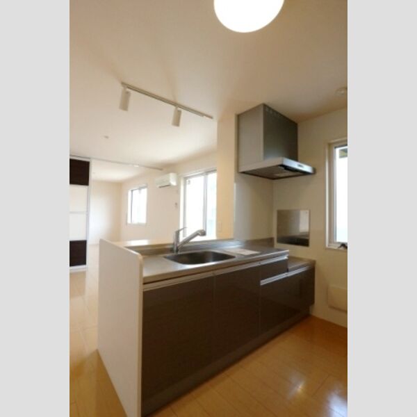 ラ・フルール　A202号室 対面キッチン