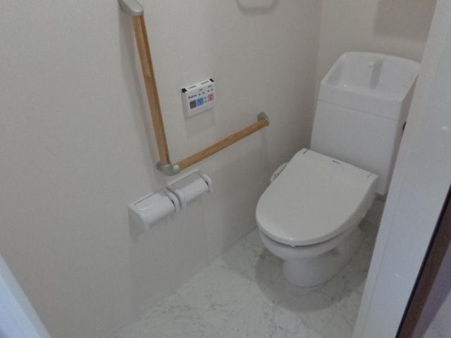 Ｇｒａｎｄ　Ｈａｒｍｏｎｉｅ（グランアルモニー） シャワー付トイレ