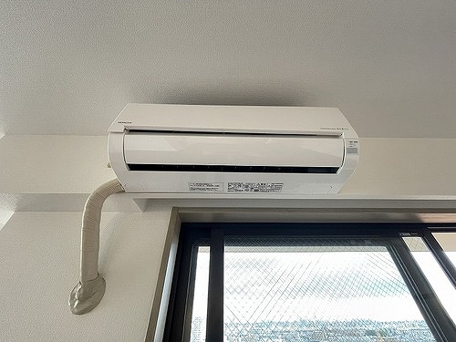 ライオンズステーションプラザ南浦和11階 リビングエアコン　新規設置済み