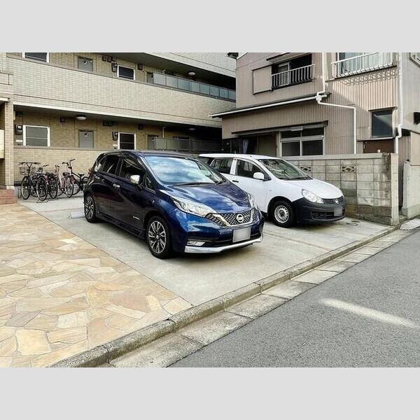 プランドール105号室 駐車場