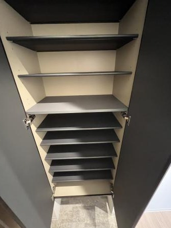 カシェット ラ フォーレ7階 収納