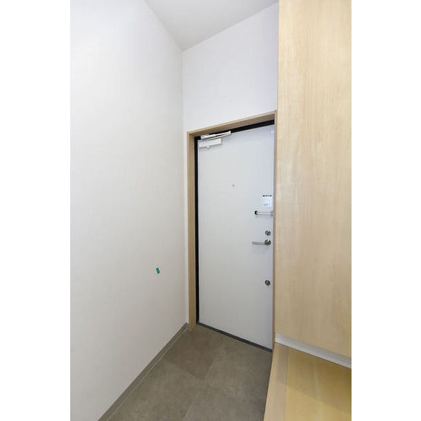 Casa・aceroC号室 玄関