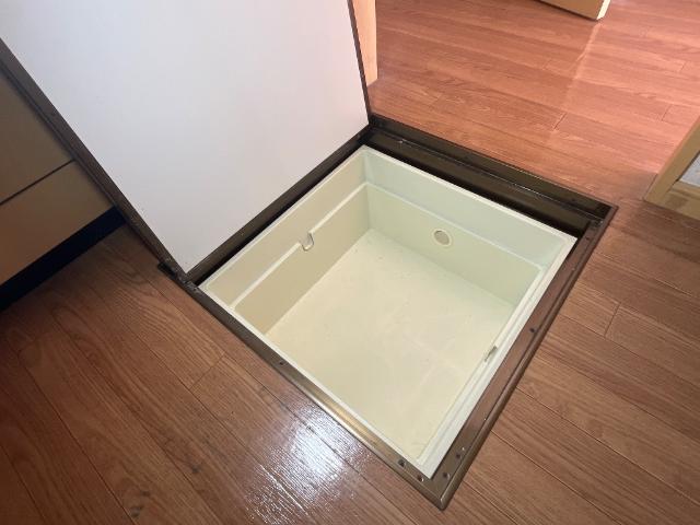 ティアラ105号室 床下収納