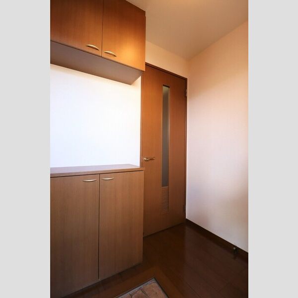 リジェレス 玄関