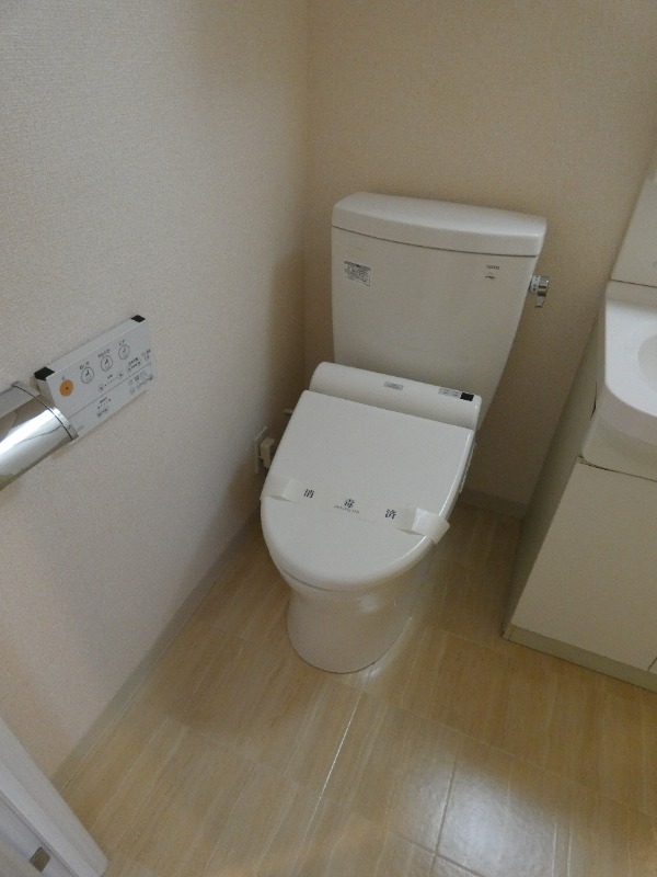 シュールフローレ トイレ