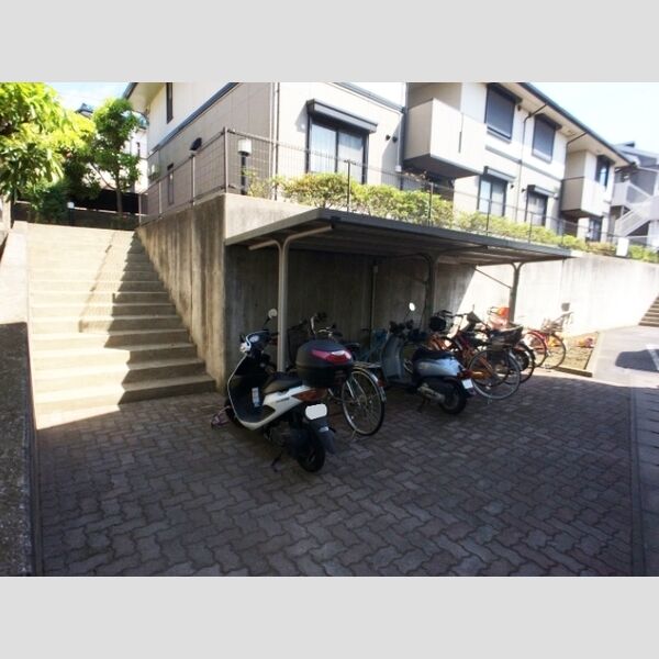 サンライズヒル　AB 駐輪場