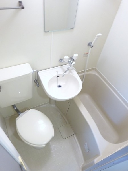 ヴェラハイツ鶴見305号室 お風呂