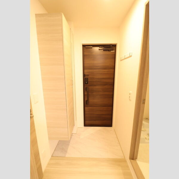 D-comodo深大寺北町201号室 玄関