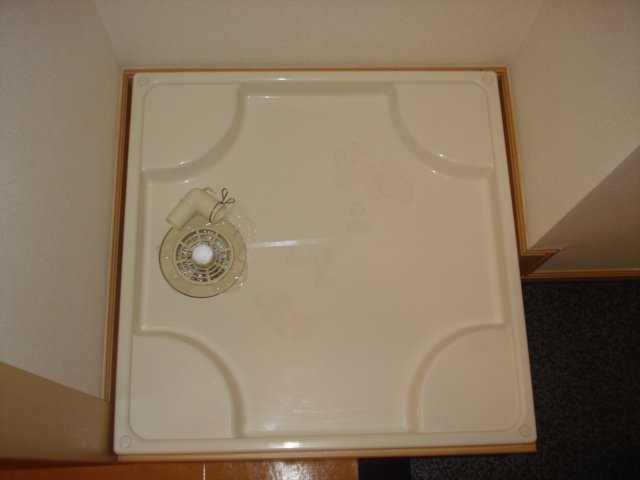 エバーシャインＳＯＧＡ202号室 洗濯機置場