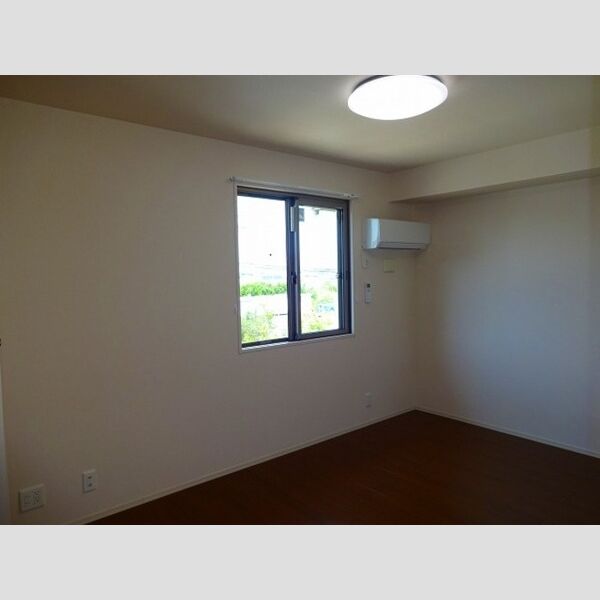 ローズマリーB203号室 洋室