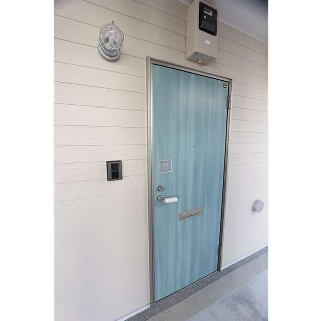 ＬＡＩＤ ＢＡＣＫ ＴＥＲＲＡＣＥ 玄関