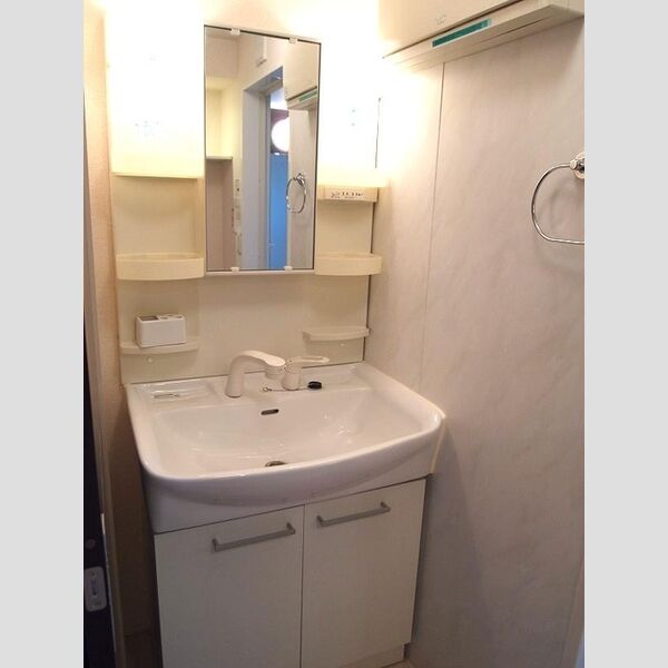 ヴェルドミール202号室 洗髪洗面化粧台